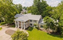 8904 Ayrshire Avenue, Louisville, KY 40222