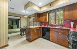 98 Dreahook Rd, Readington Twp., NJ 08889-3333