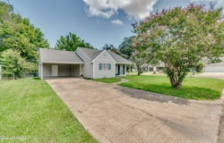 1001 Twin Pine Lane, Pearl, MS 39208