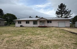 151 E DATE St, Powers, OR 97466