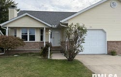 208 EAGLE RIDGE Drive, Chatham, IL 62629