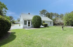 40 Joan Road, Centerville, MA 02632