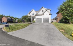 2214 Muddy Creek Lane, Knoxville, TN 37932