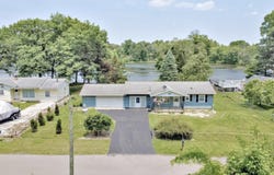 2885 E Bradford Court, Monon, IN 47959