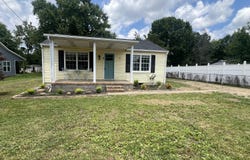 53 Elizabeth Terrace, Rossville, GA 30741