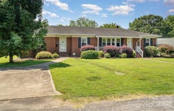 300 Caldwell Street, Kannapolis, NC 28083