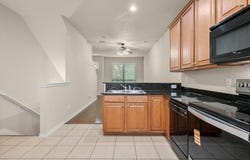 908 Glenn Crossett Street, Arlington, TX 76010