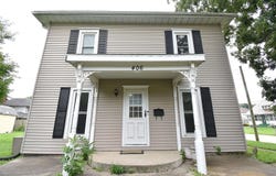 406 6th Ave. S.W., Independence, IA 50644