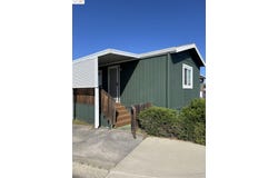 99 Ottawa St, Oakley, CA 94561