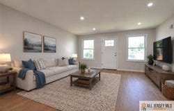 24 John Street, Helmetta, NJ 08828
