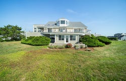 7 Anawan Road, Mattapoisett, MA 02739