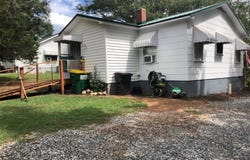 904 HAMPTON Street, Iva, SC 29655