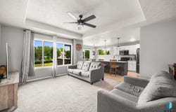 5600 W Oakcrest Dr, Sioux Falls, SD 57107