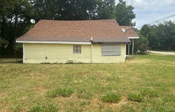 804 S Rusk Avenue, Alvarado, TX 76009