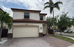 10086 NW 89th Ter, Doral, FL 33178