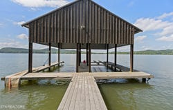 201 High Pointe Village Way, Kingston, TN 37763