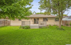 1047 Iowa Court, Fremont, NE 68025