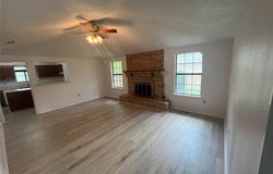 146 Forest DR, Seguin, TX 78155