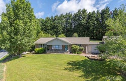 418 Mountain Page Road, Saluda, NC 28773
