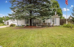 8645 S RAHE ROAD, KINGSLEY, MI 49648