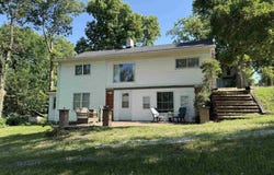 611 S BROADWAY Street, Havana, IL 62644