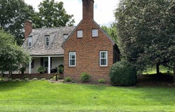 102 SMITHLEIGH CR, STAUNTON, VA 24401