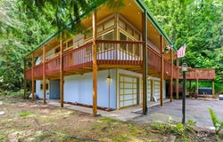 25741 E HIGHVIEW Ct, Welches, OR 97067