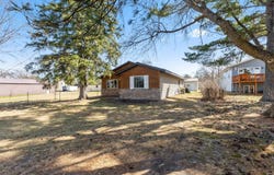 506 Seventh Street South, Walker, MN 56484