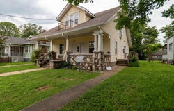 829 W Pershing Street, Springfield, MO 65806