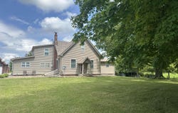 1994 Ladue Road, Jacksonville, IL 62650-6454
