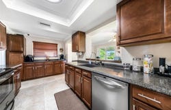 4407 NW 45th St, Tamarac, FL 33319