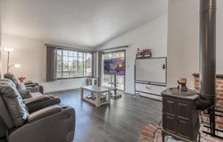 393 NW Dillon St, Pullman, WA 99163