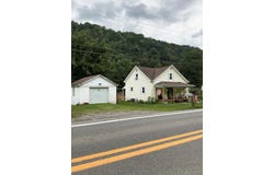 11086 Shortline Highway, Reader, WV 26167