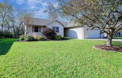 2194 DEER PRAIRIE Drive, NEENAH, WI 54956