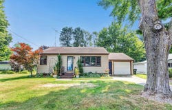 1320 S LUTZ Street, SHAWANO, WI 54166-3378