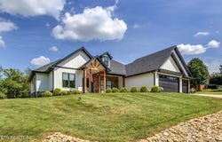 205 Tommotley Dr., Loudon, TN 37774