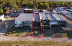 126 E E Main Street, Wolfe City, TX 75496