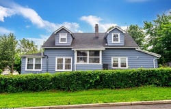 174 Maplewood Ave, Clifton City, NJ 07013-1157