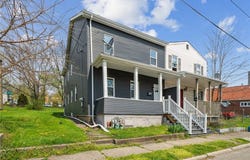 1055 Keene St, Springdale Boro, PA 15144