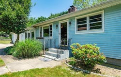 16 Pennsylvania Avenue, Jamestown, RI 02835