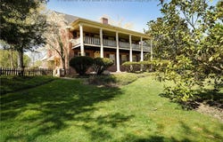 1055 Highland Drive, St Albans, WV 25177