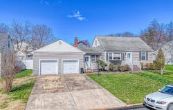 19 W Joffre Avenue W, Milltown, NJ 08850