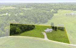 100 Thunderbird Rd, Ghent, KY 41045