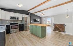 215 Atkins Cir, Tea, SD 57064
