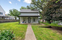 609 LINDEN Street, OAKLAND, IA 51560