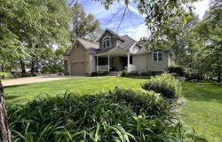 9800 Crestwood Circle, DeMotte, IN 46310