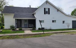 128 E Montford Avenue, Ada, OH 45810