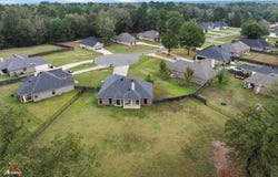 9445 N Pointe Circle, Greenwood, LA 71033