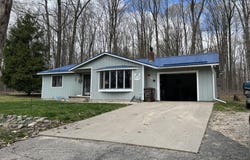 4400 Almy Road, Six Lakes, MI 48886