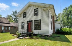 308 S Main Street, Wolcottville, IN 46795